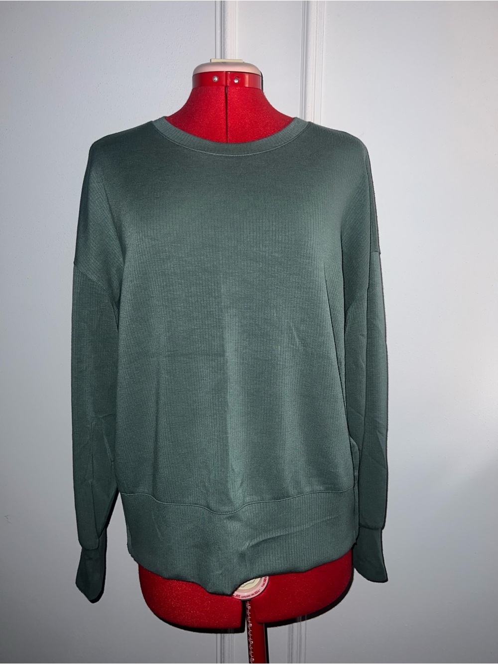 Danskin Ribbed Crewneck Sweatshirt Sage Green Pullover Small